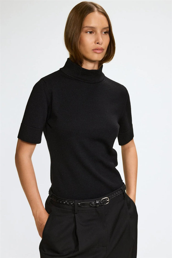 Merino Short Sleeve Polo Black
