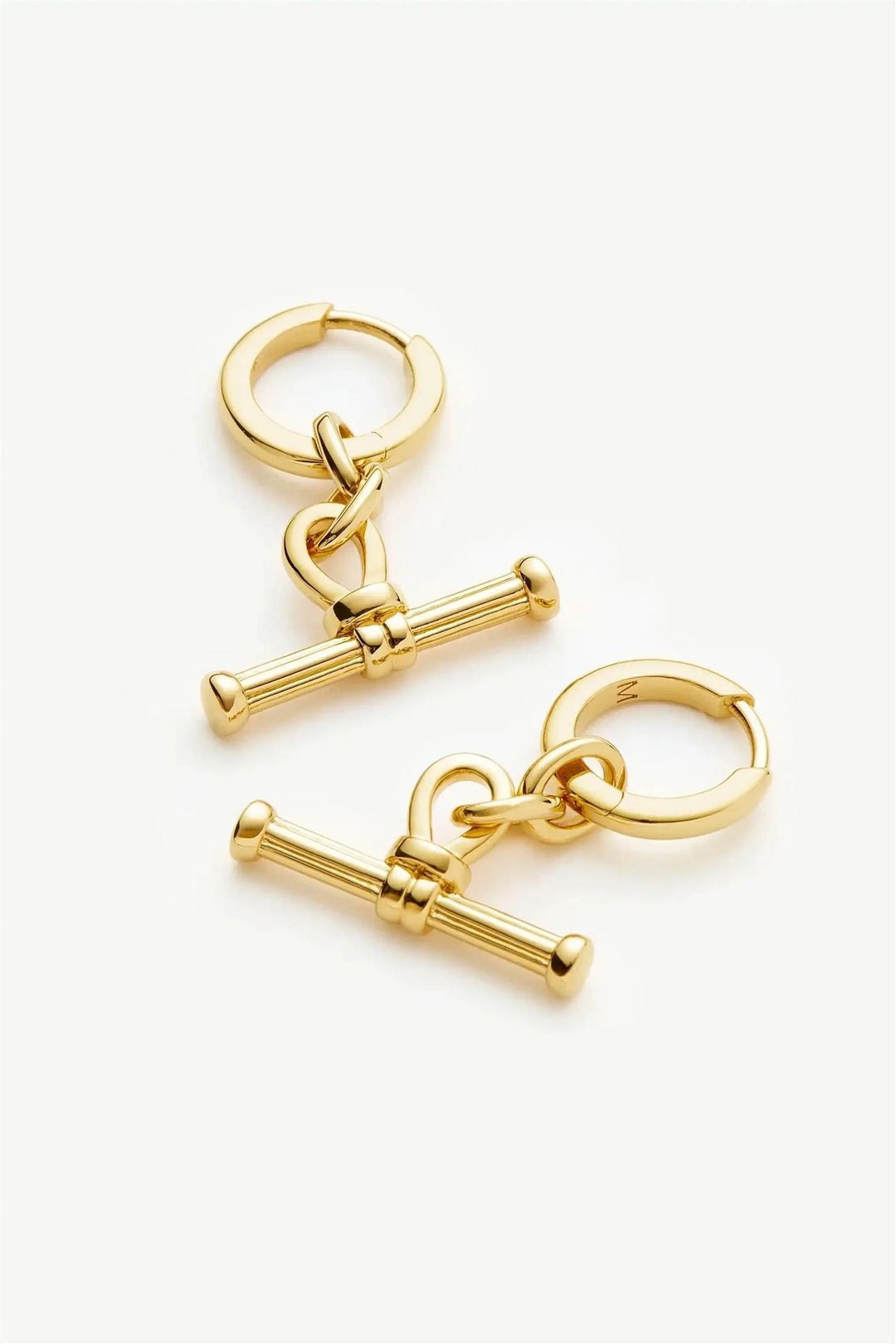 Ridge T-Bar Drop Hoop Earrings Gold