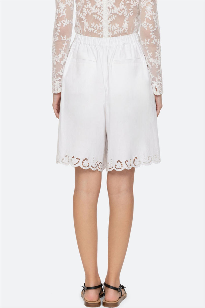 Dahlia Eyelet Short Pearl