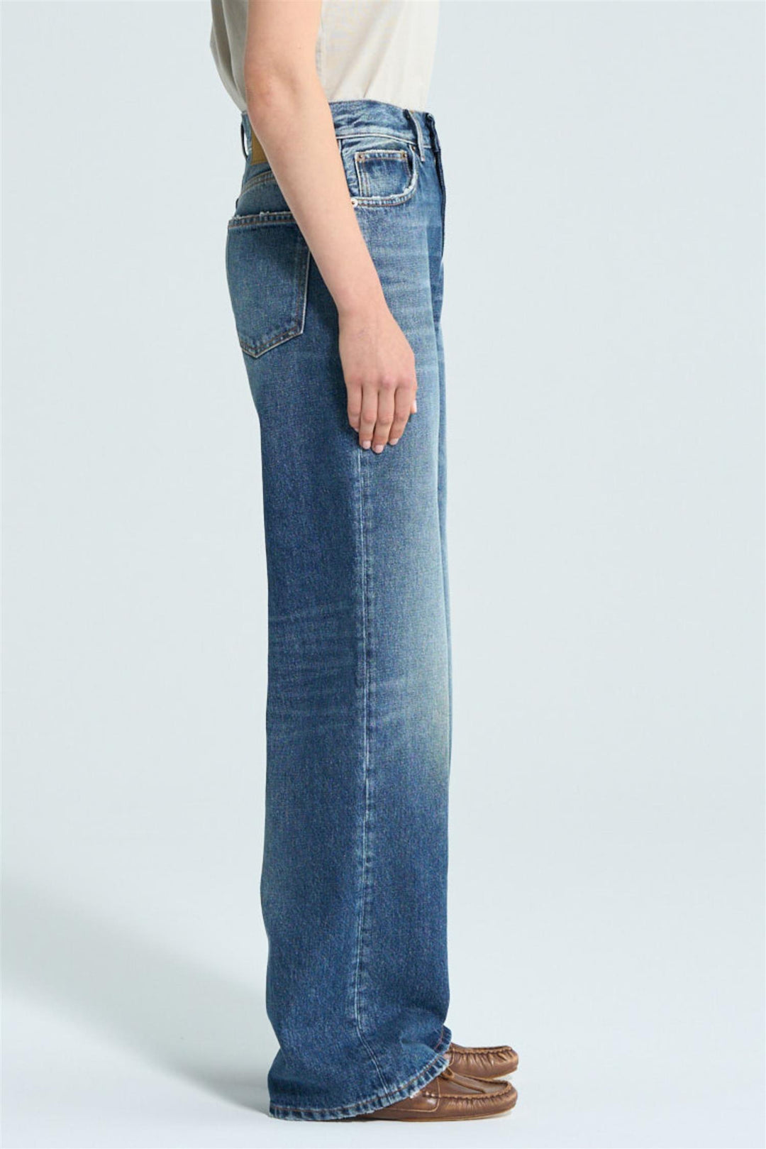 Korea Straight-Leg Jean Mid Blue