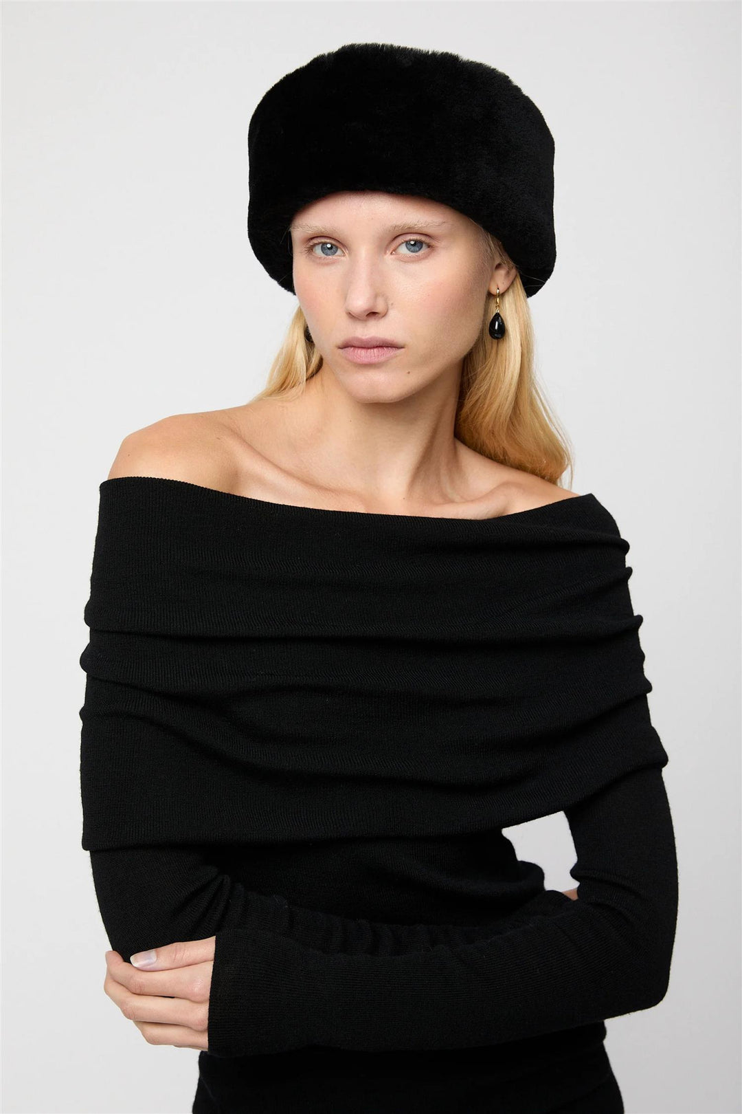 Oslo Shearling Hat Jet Black