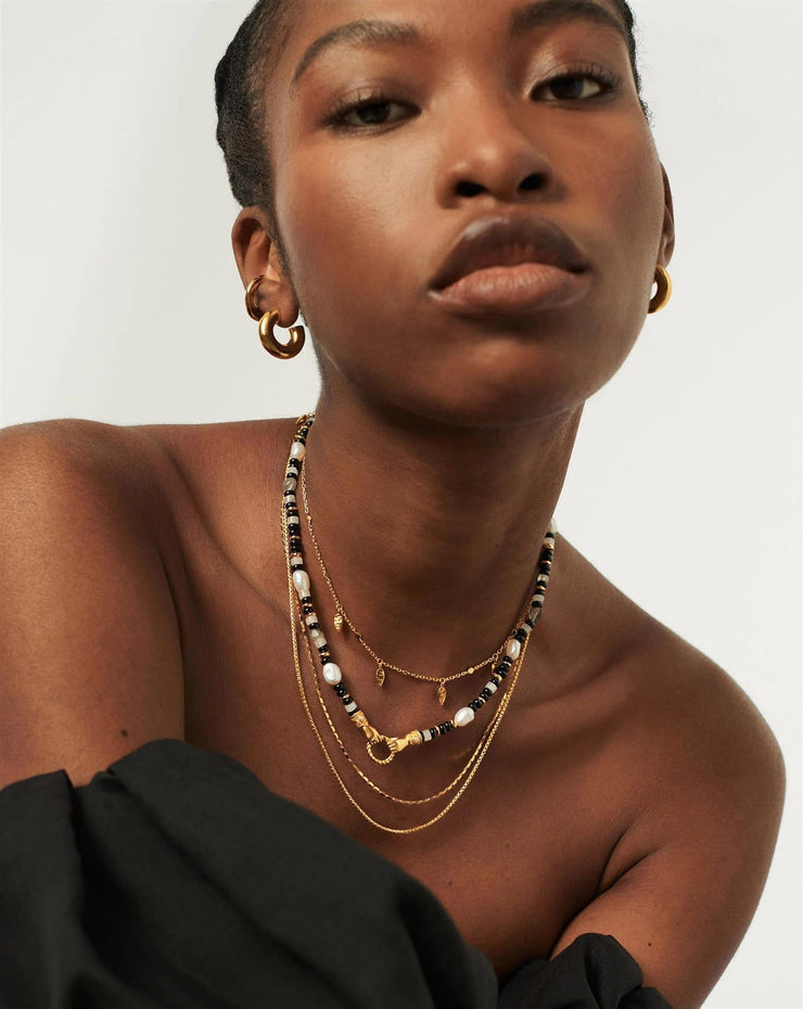 In Good Hands Necklace Black