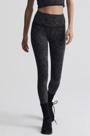 Let's Go High Rise Legging 25 Monochrome Cheetah