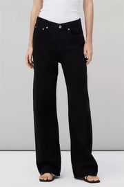 Logan Featherweight Black
